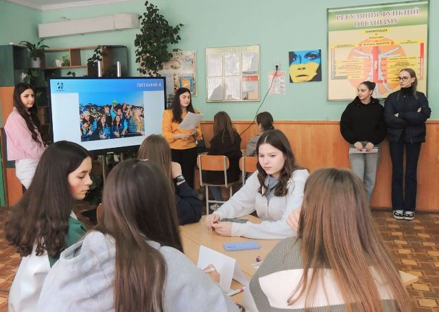 Напружена атмосфера під час гри «НотаЄнота»